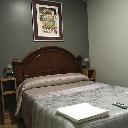 Pension La Redonda Логроньо Экстерьер фото