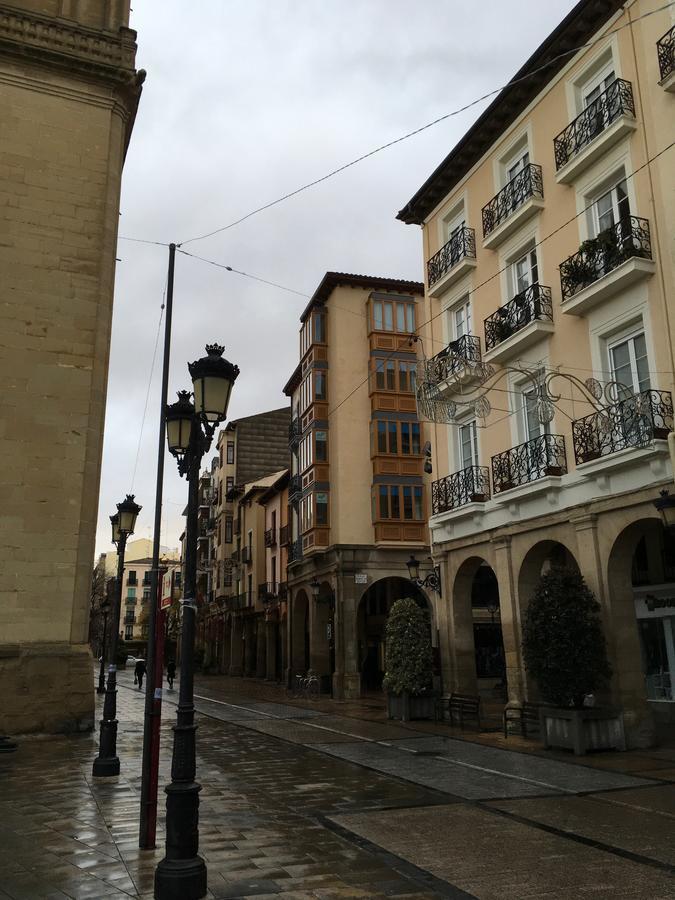 Pension La Redonda Логроньо Экстерьер фото