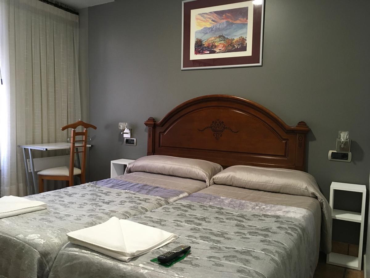 Pension La Redonda Логроньо Экстерьер фото